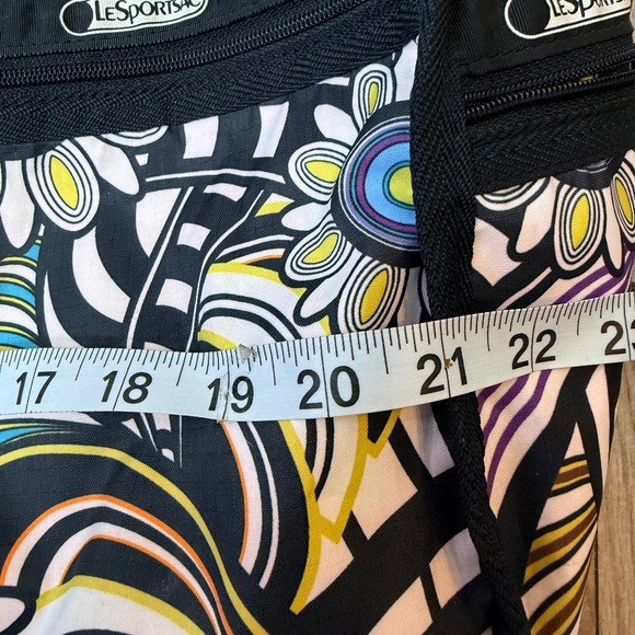 Le Sportsac Weekender Floral Boston Bag - Picture 7 of 8